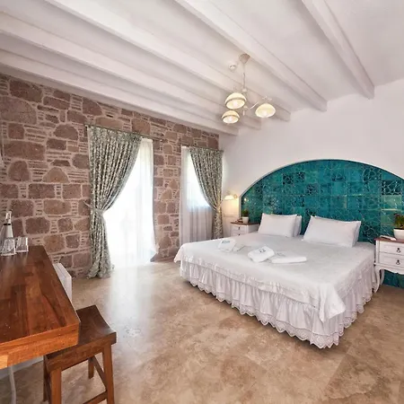 Cunda Fora Otel 3*