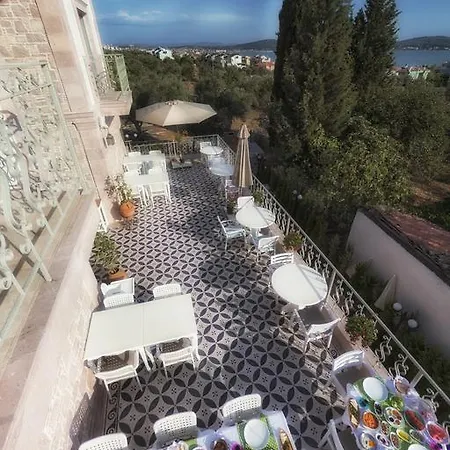 Cunda Fora Otel