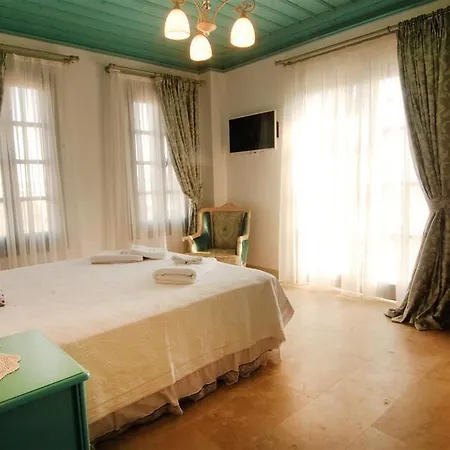 Otel Cunda Fora 3*