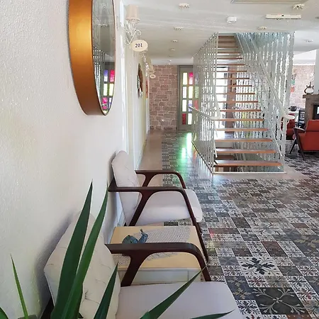 Cunda Fora Otel Ayvalı