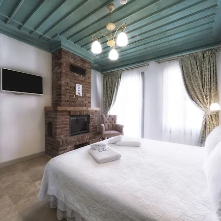 Otel Cunda Fora 3*